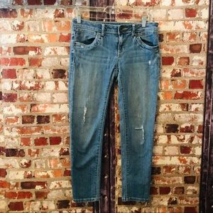 🔺Simply Vera Wang Distressed Cropped Ankle Jeans